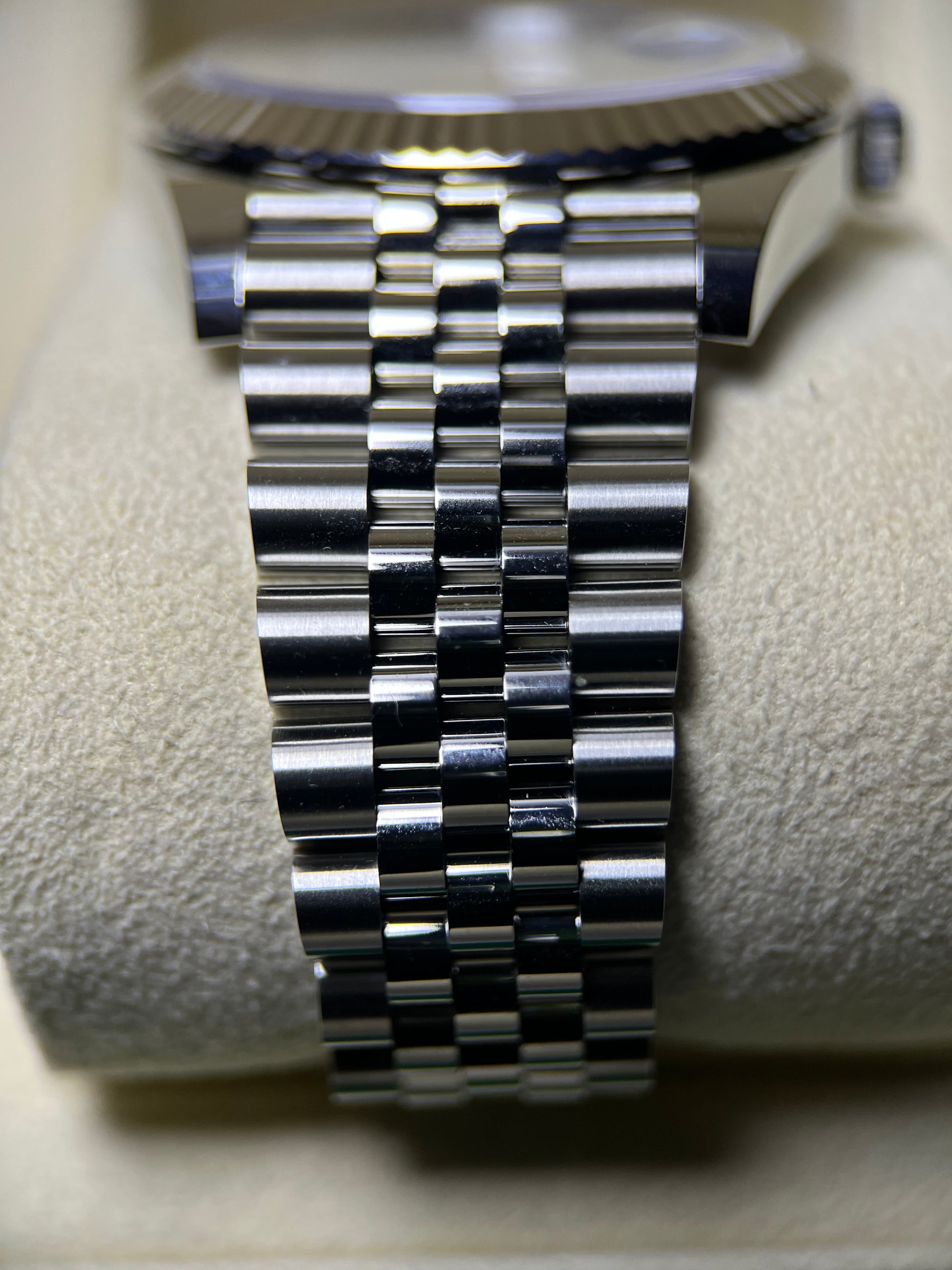 Rolex Datejust 41 Fluted Jubilee Azzuro Blue Dial (2021)