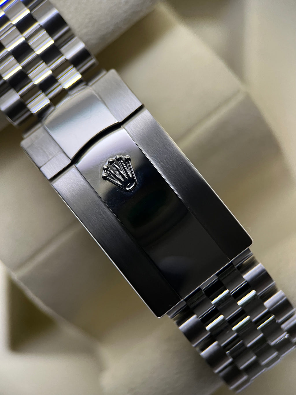 Rolex Datejust 41 Fluted Jubilee Wimbledon Dial 126334 (2025)