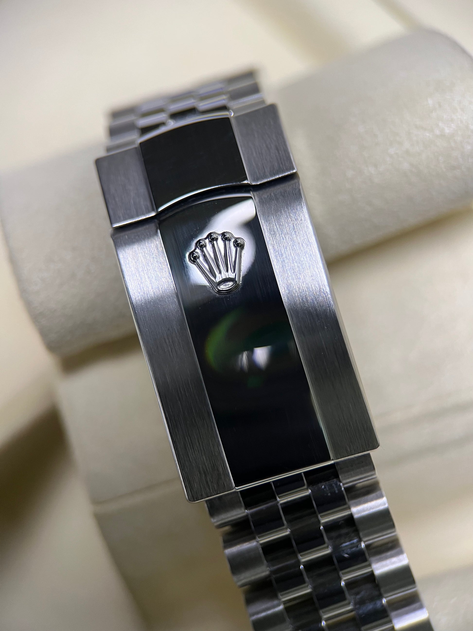 Rolex Datejust 41 Fluted Jubilee Wimbledon Dial 126334 (2024)