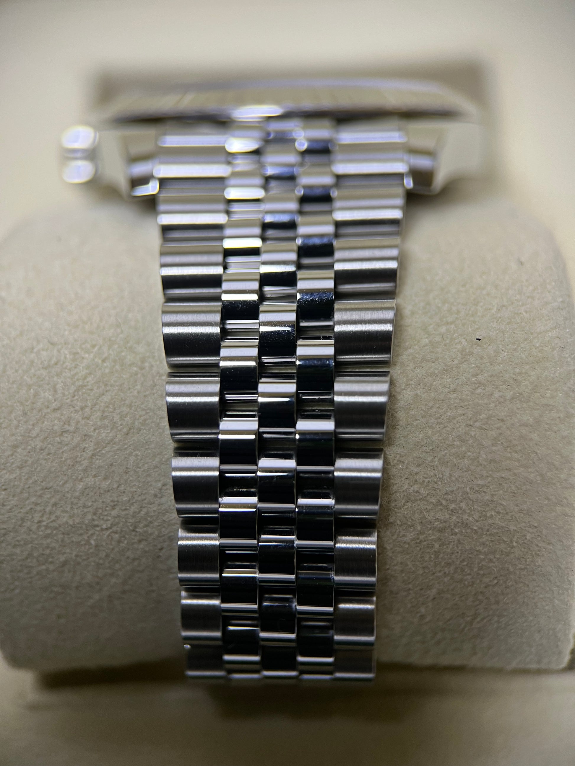 Rolex Datejust 41 Mint Green Dial Fluted Jubilee 126334 (2023)