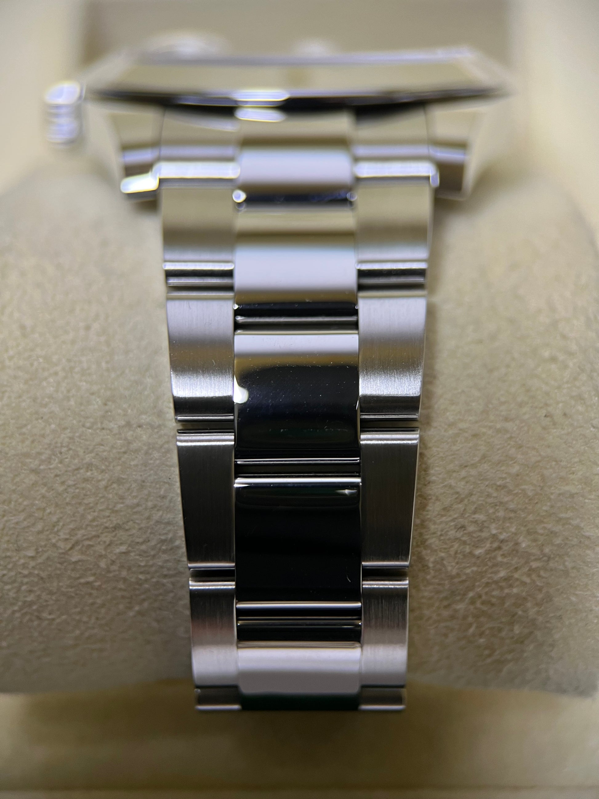 Rolex Datejust 41 Wimbledon Dial Smooth Oyster 126300 (2025)