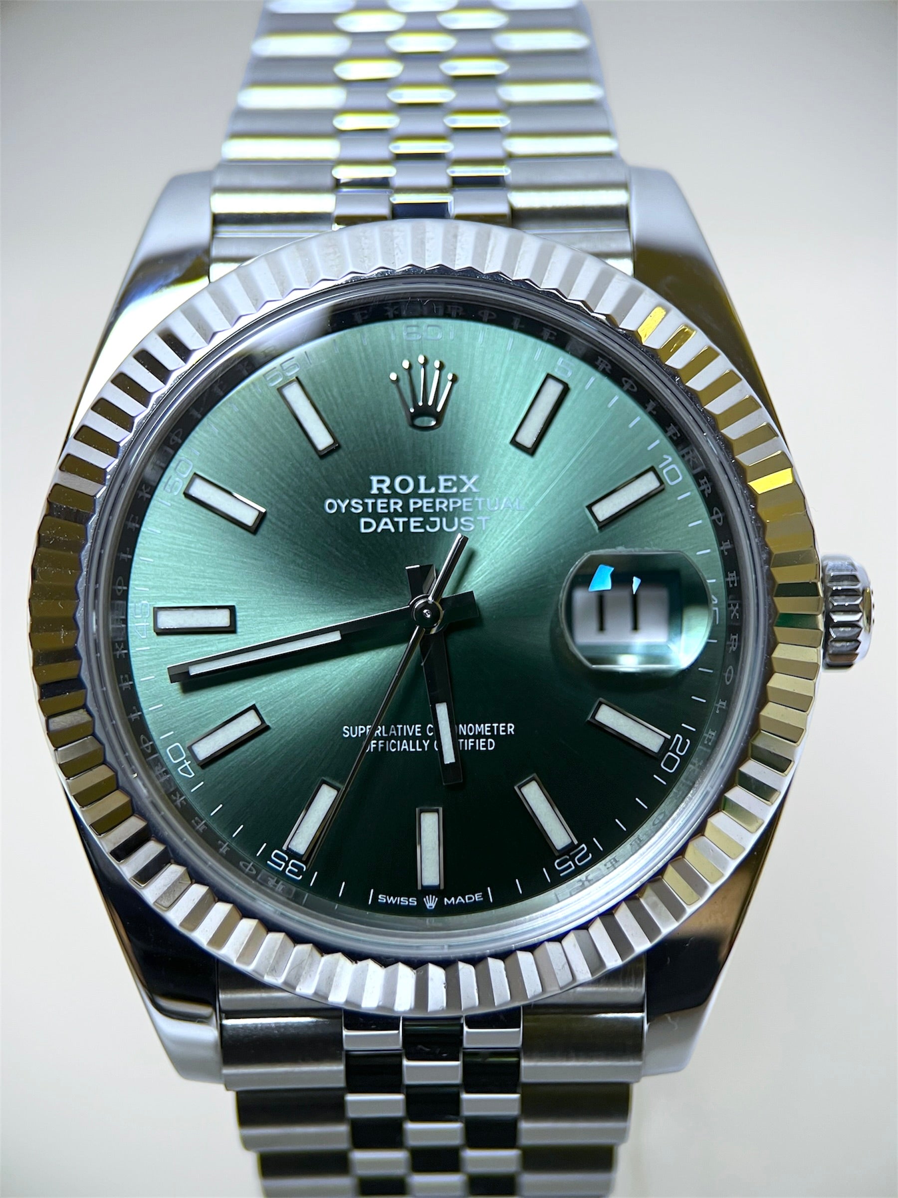 Rolex Datejust 41 Mint Green Dial Fluted Jubilee 126334 (2023)